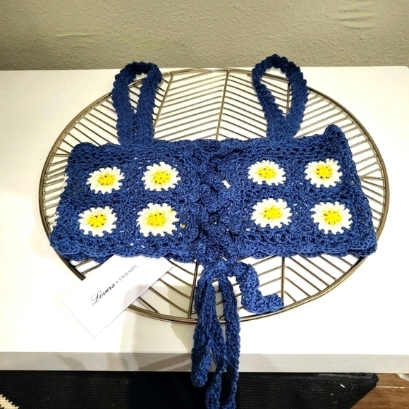 Lovers + Friends | Daisy Crop Top - Picture 5 of 6